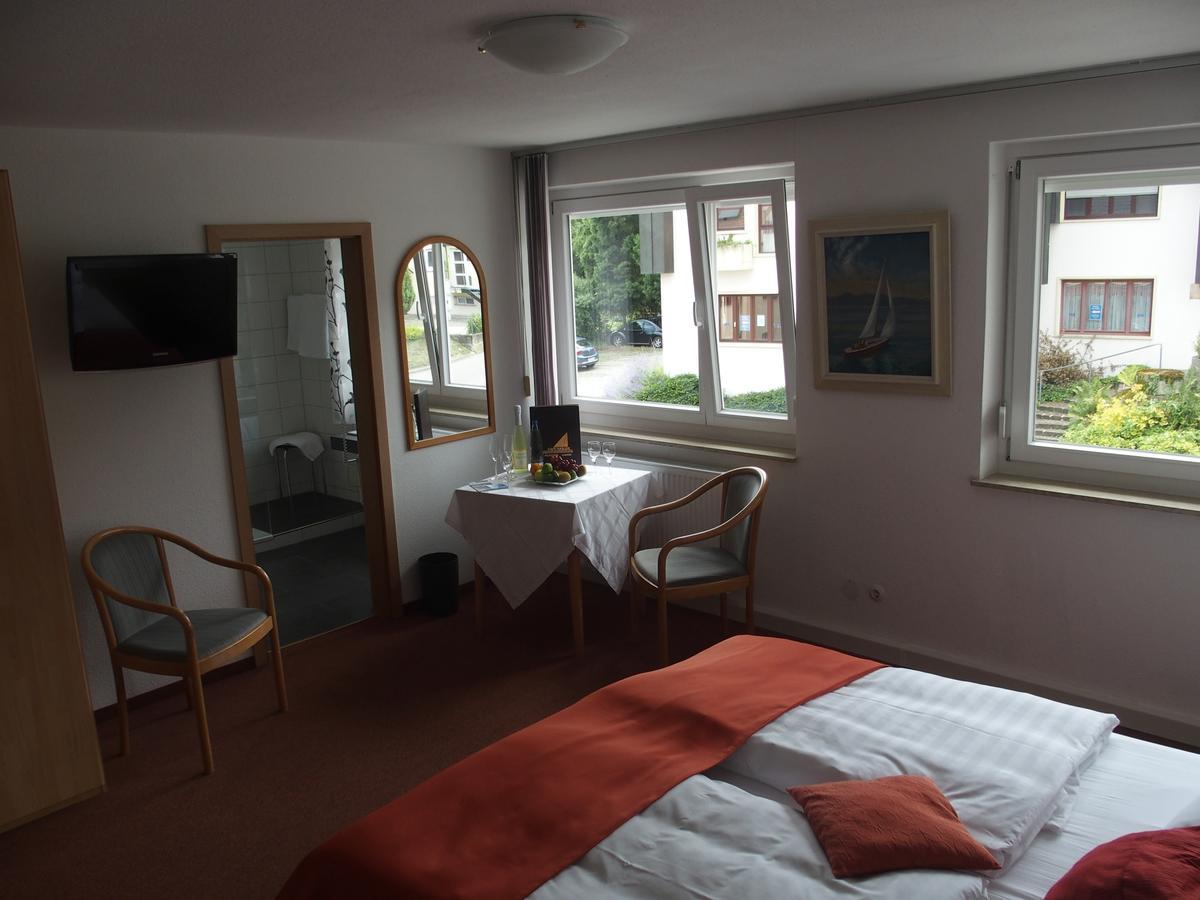 Hotel Pension Cafe Hasler Бодман-Людвігсгафен Екстер'єр фото