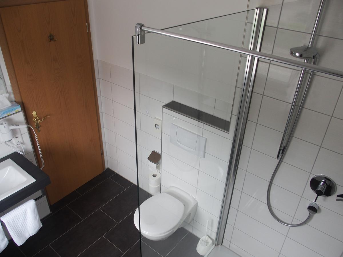 Hotel Pension Cafe Hasler Бодман-Людвігсгафен Екстер'єр фото